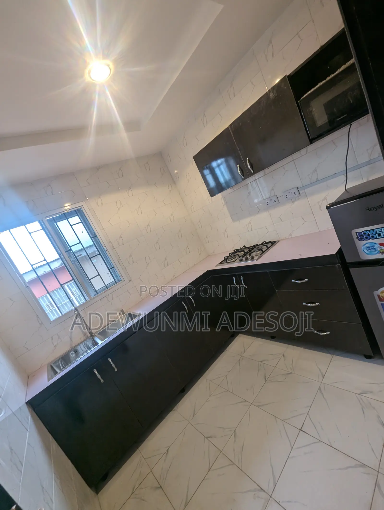 Spacious 1 Bed in Oko-Oba