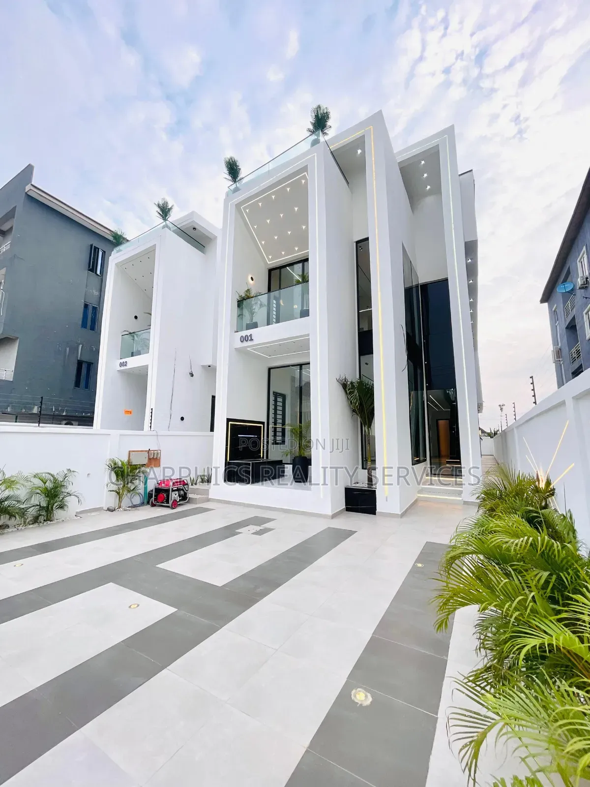 5bdrm Duplex in Lekki for sale in Lekki