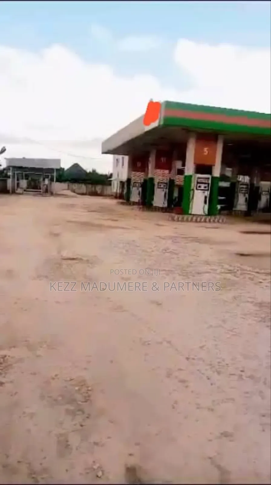 For Sale: Functional Mega Filling Station in Port Harcourt in Port-Harcourt