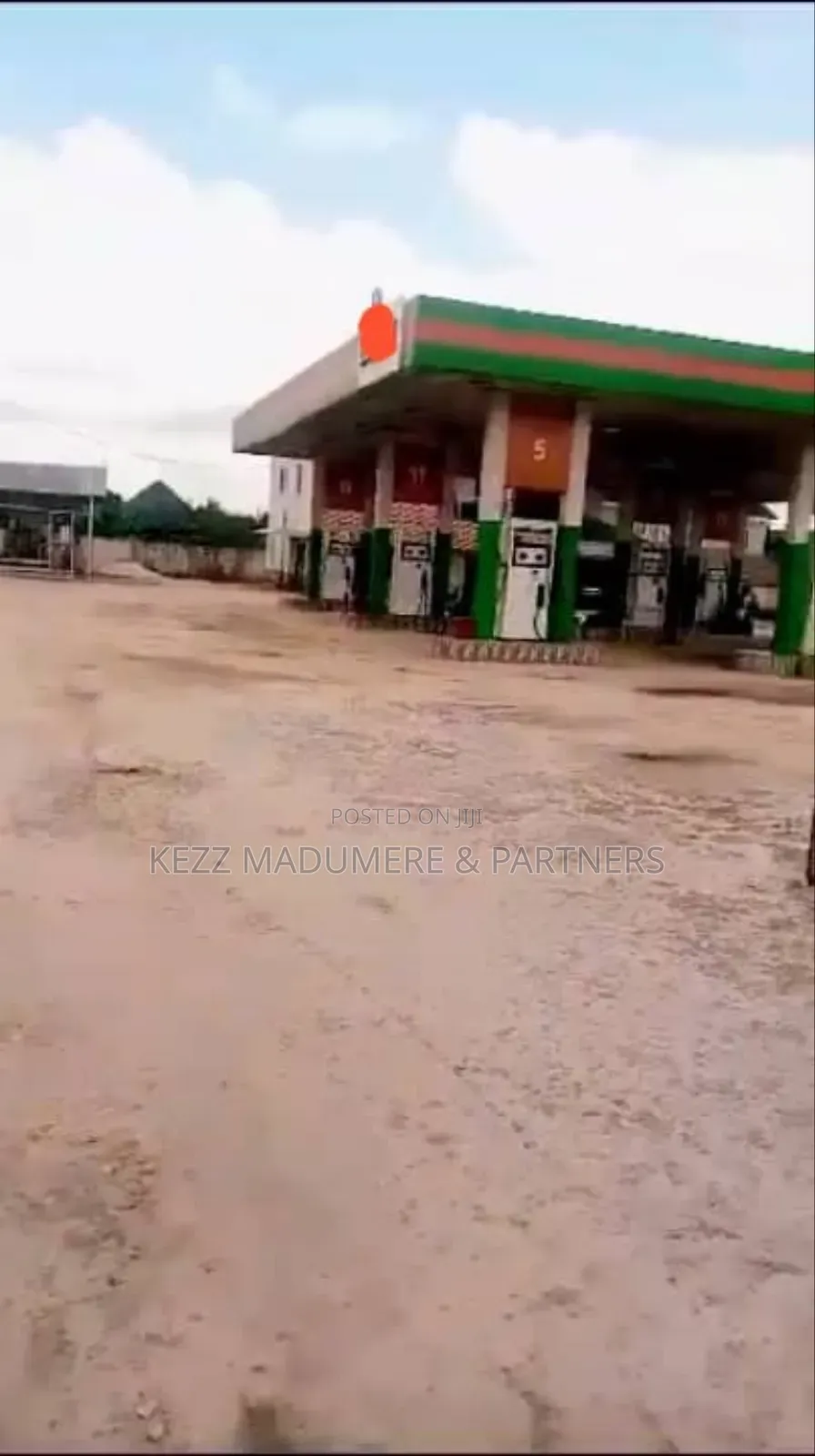 For Sale: Functional Mega Filling Station in Port Harcourt in Port-Harcourt