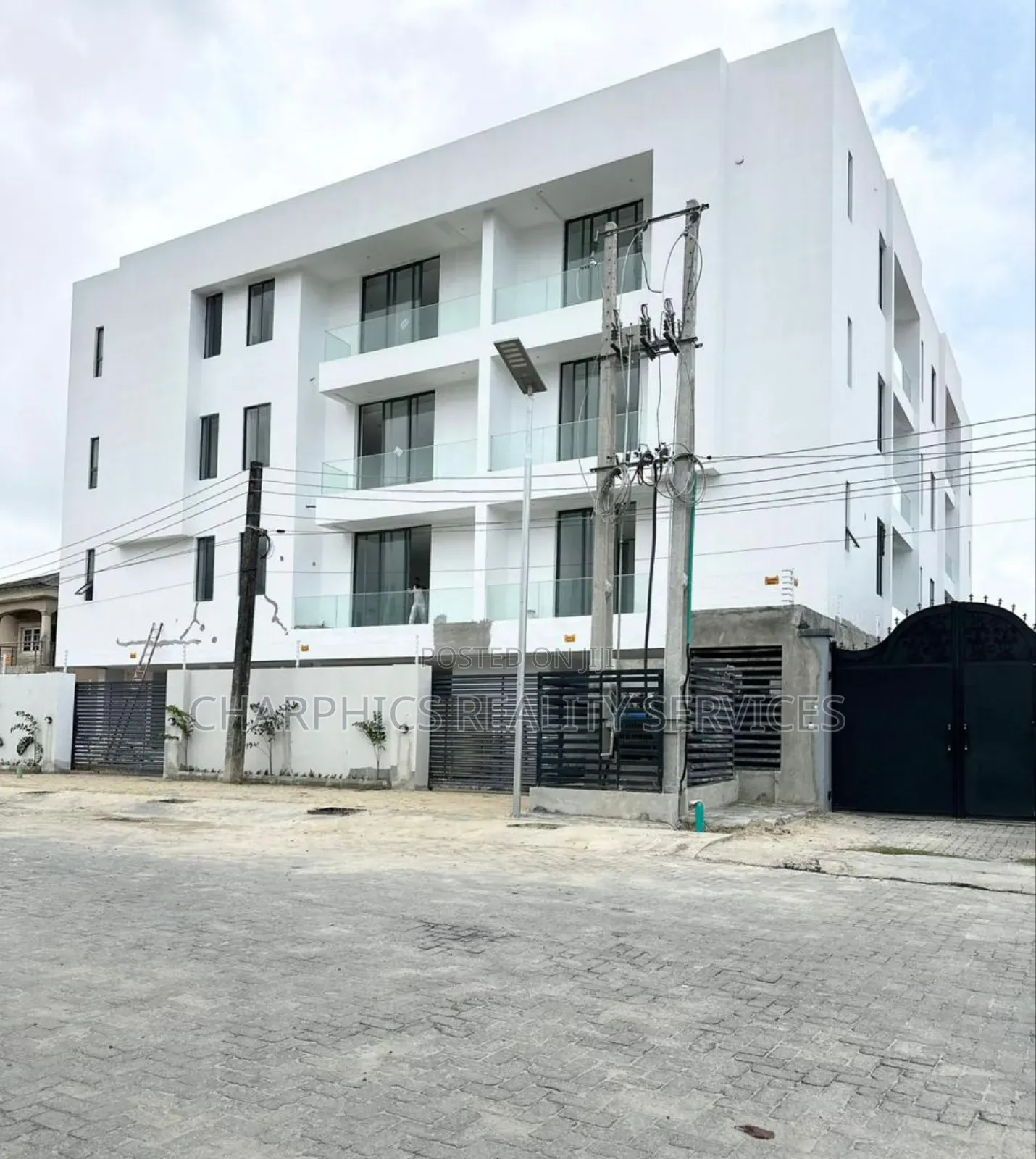 2bdrm Apartment in Victoria Island for sale in Victoria Island