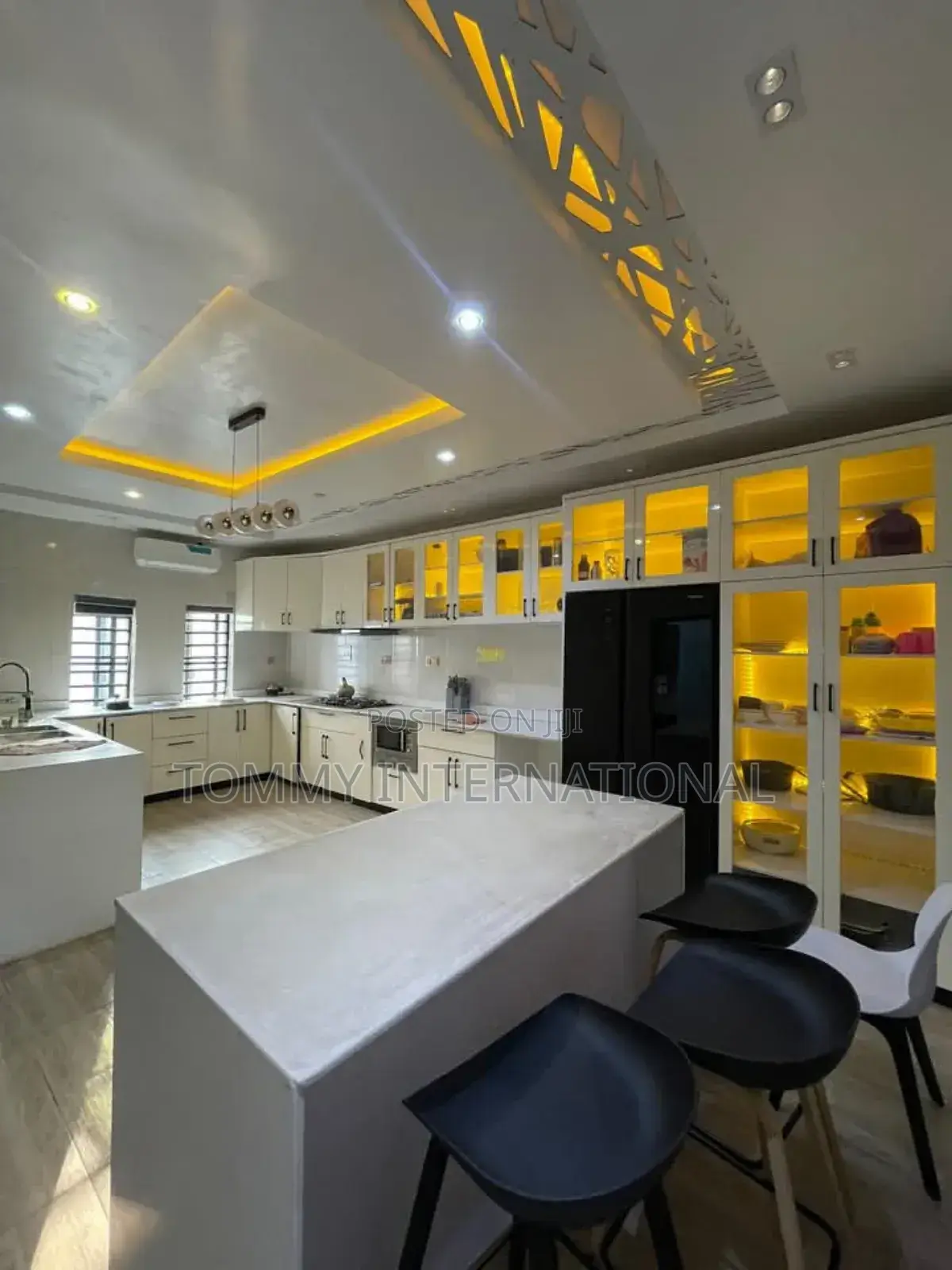 4bdrm Duplex in Radio Estate, Port-Harcourt for sale in Port-Harcourt