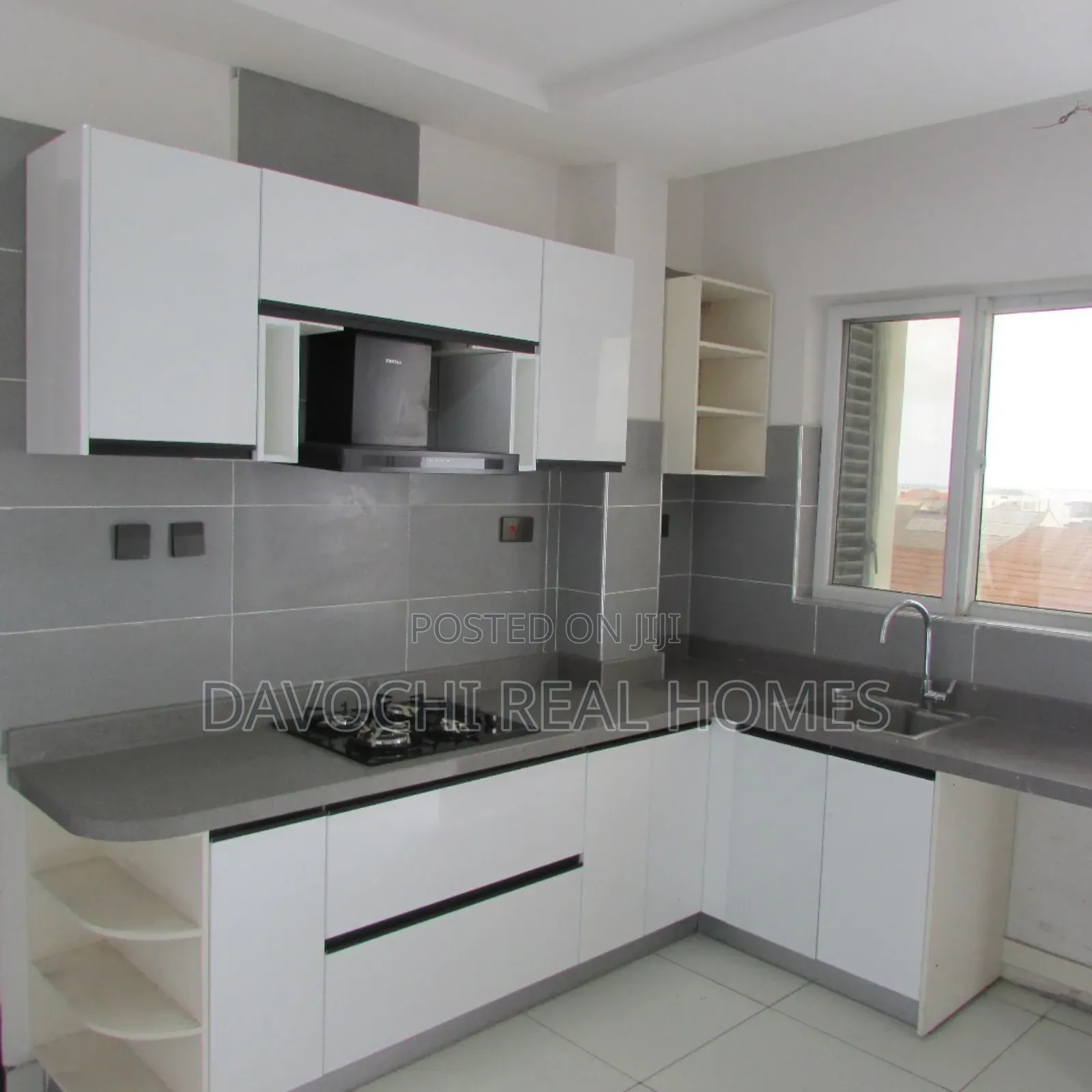 4bdrm Duplex in Ikota for rent in Ikota