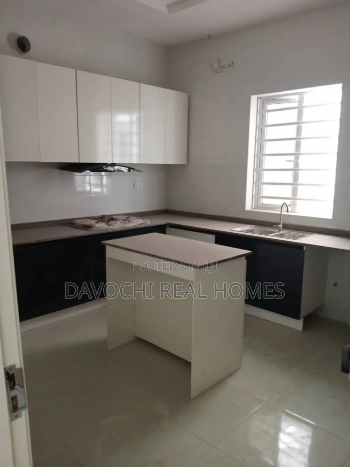 4bdrm Duplex in Orchid Road, Lekki for rent in Lekki