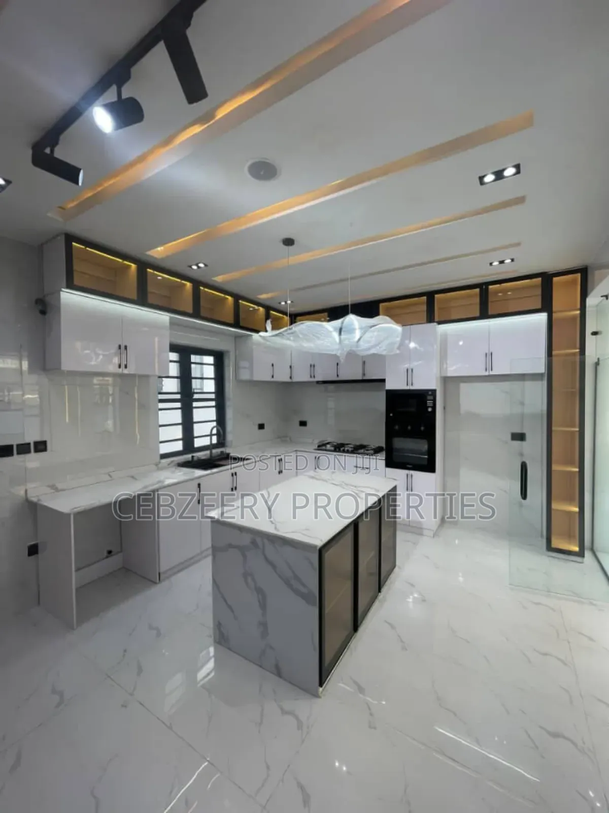 5bdrm Duplex in Ajah for sale in Ajah