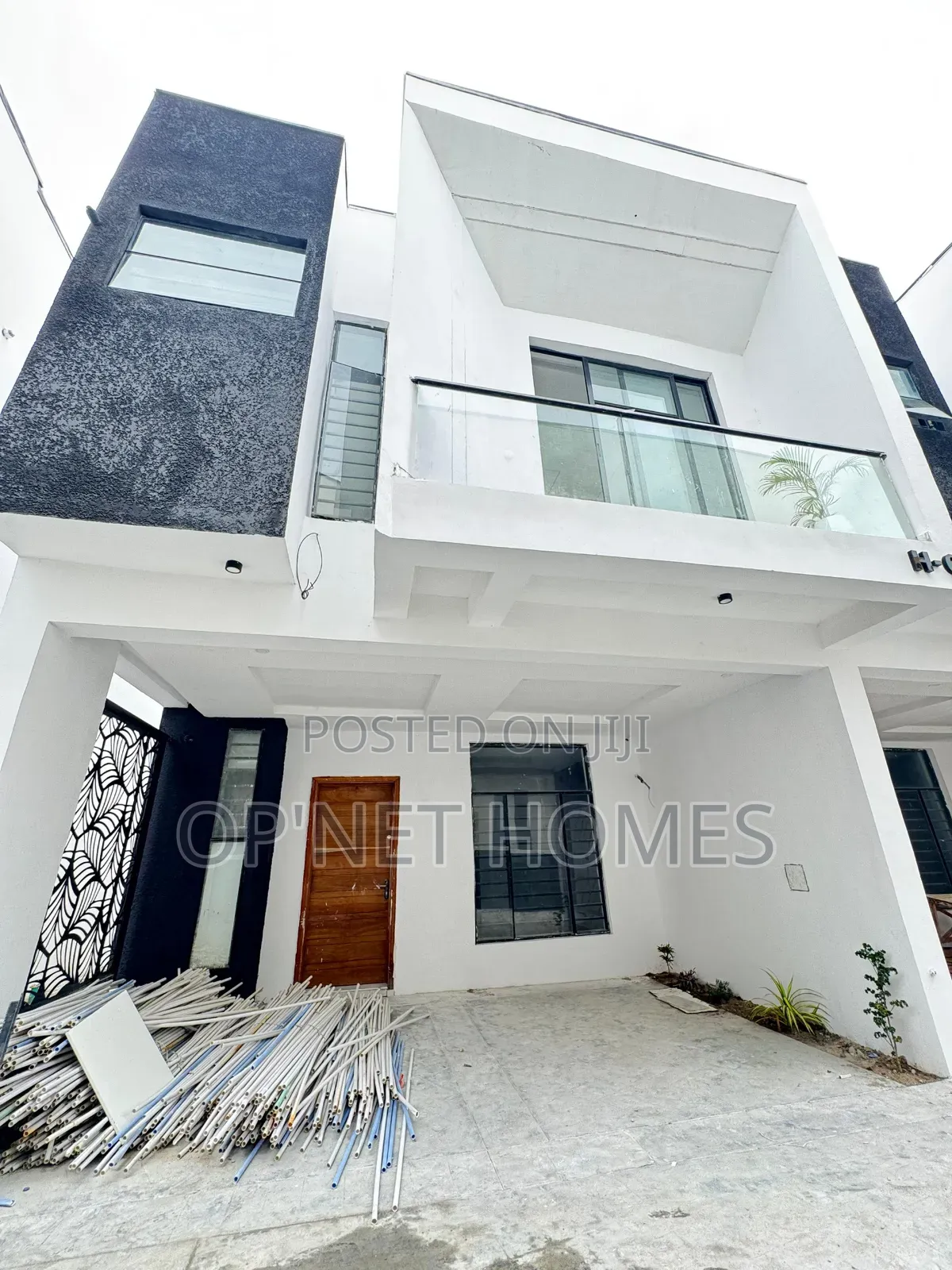 Furnished 3bdrm Duplex in Lekki for sale in Lekki
