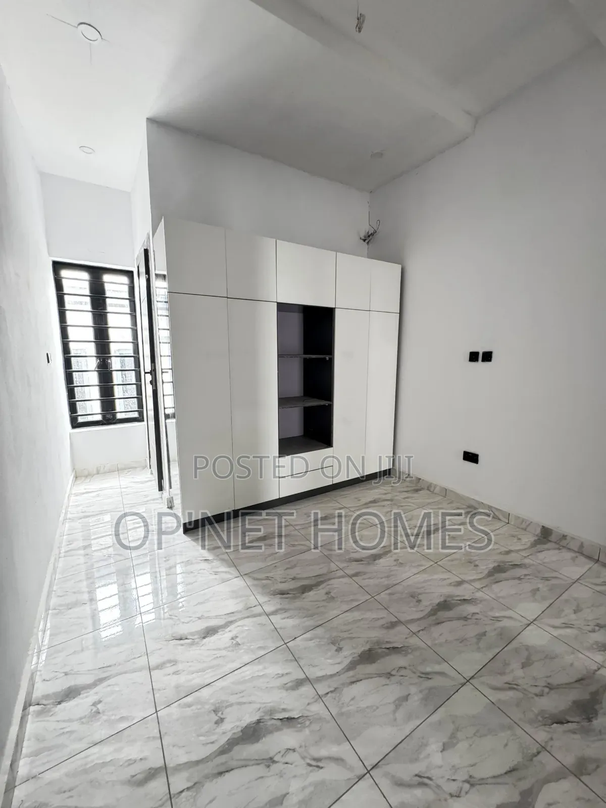 Furnished 3bdrm Duplex in Lekki for sale in Lekki