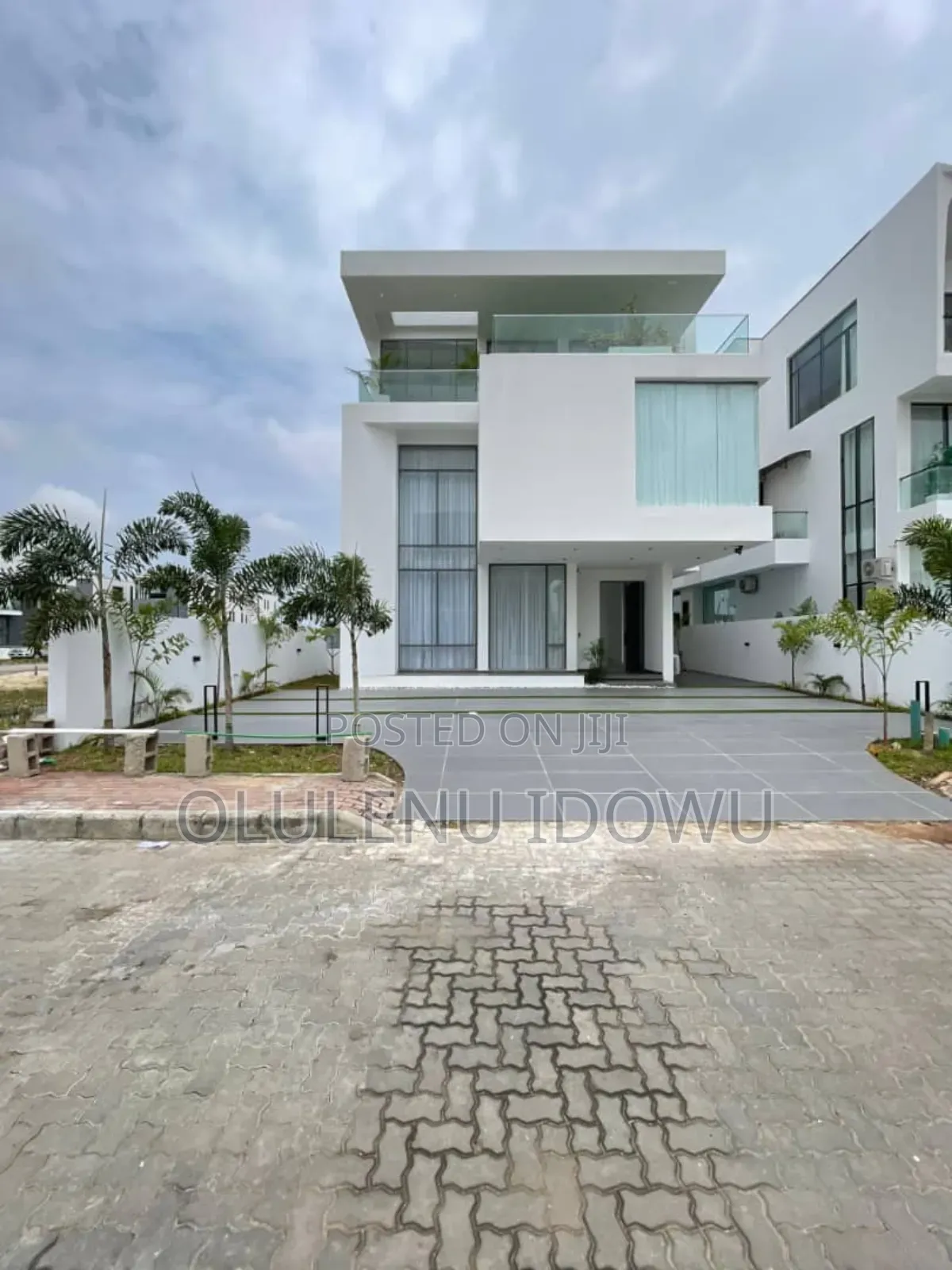 Furnished 5bdrm Duplex in Ikate for sale in Ikate