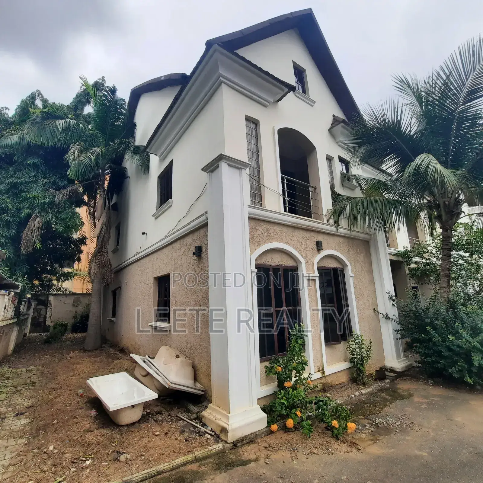 5bed-room Terrace Duplex in Utako