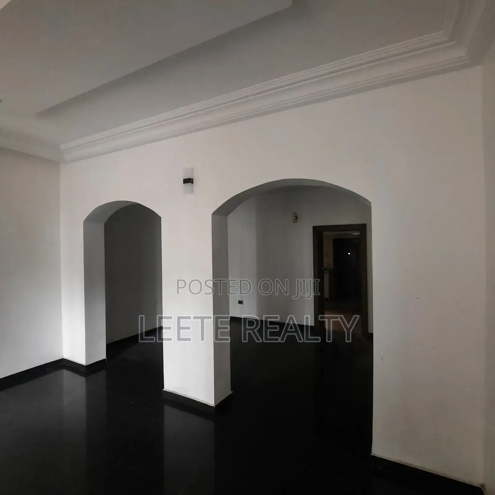 5bed-room Terrace Duplex in Utako