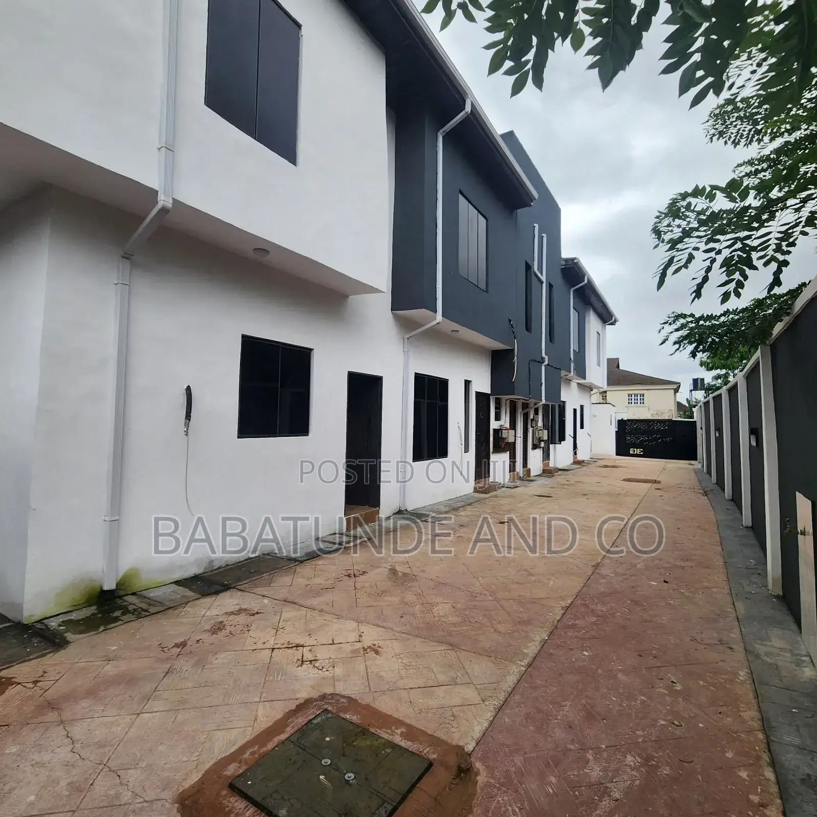 Furnished 4bdrm Duplex in Ikolaba Estate, for sale in Bodija