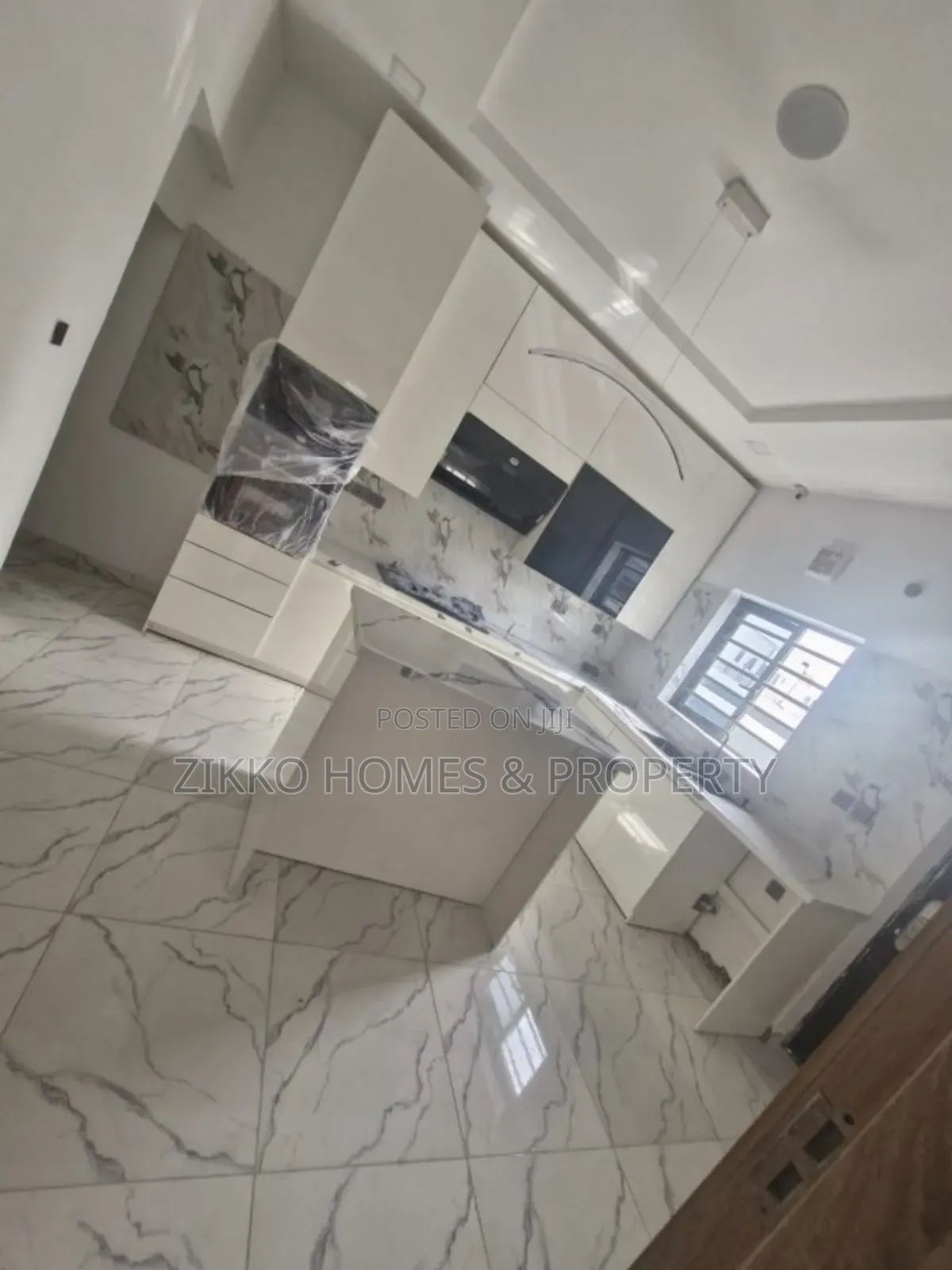 4bdrm Townhouse/Terrace In Lekki For Sale in Lekki