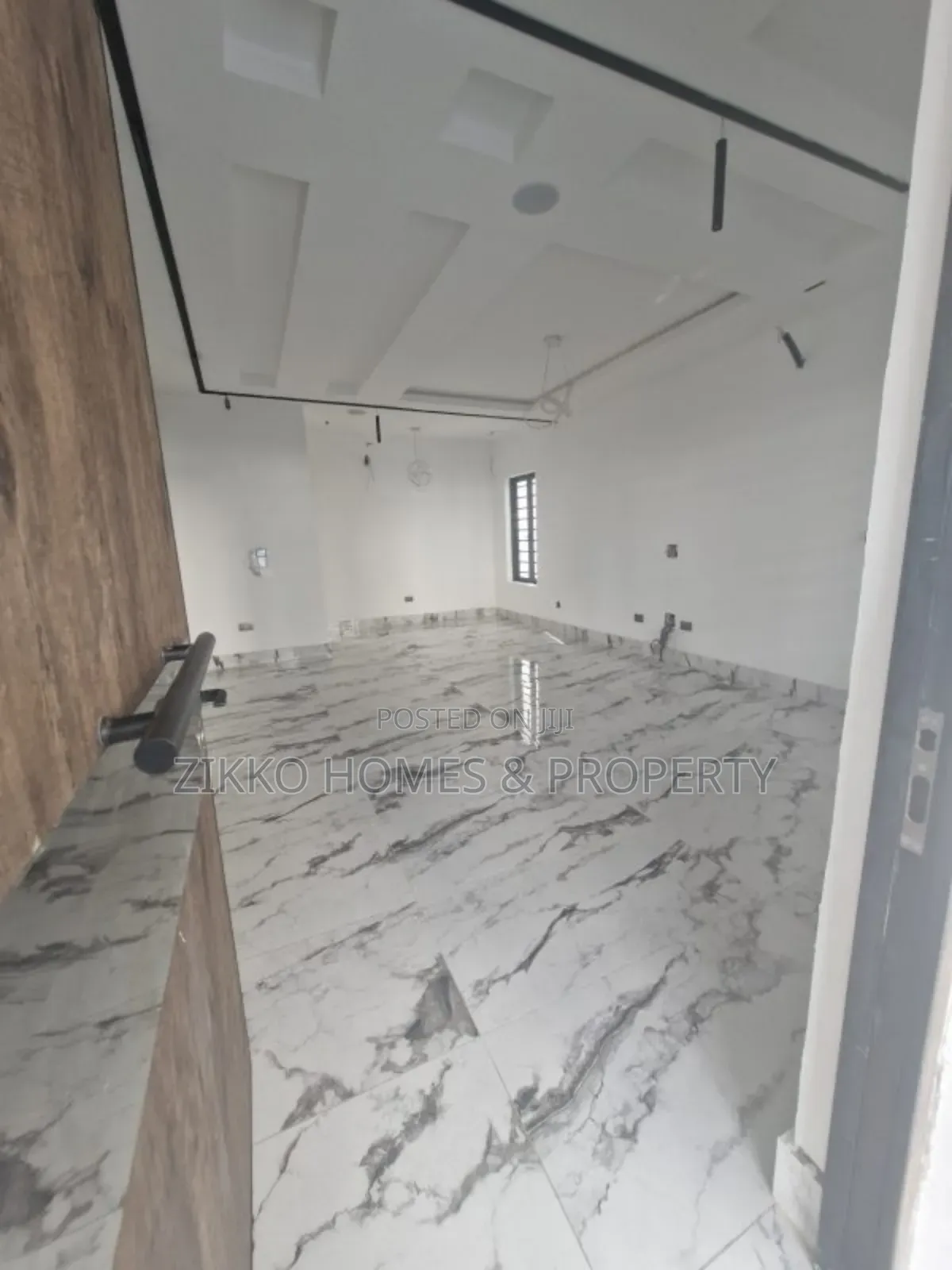 4bdrm Townhouse/Terrace In Lekki For Sale in Lekki