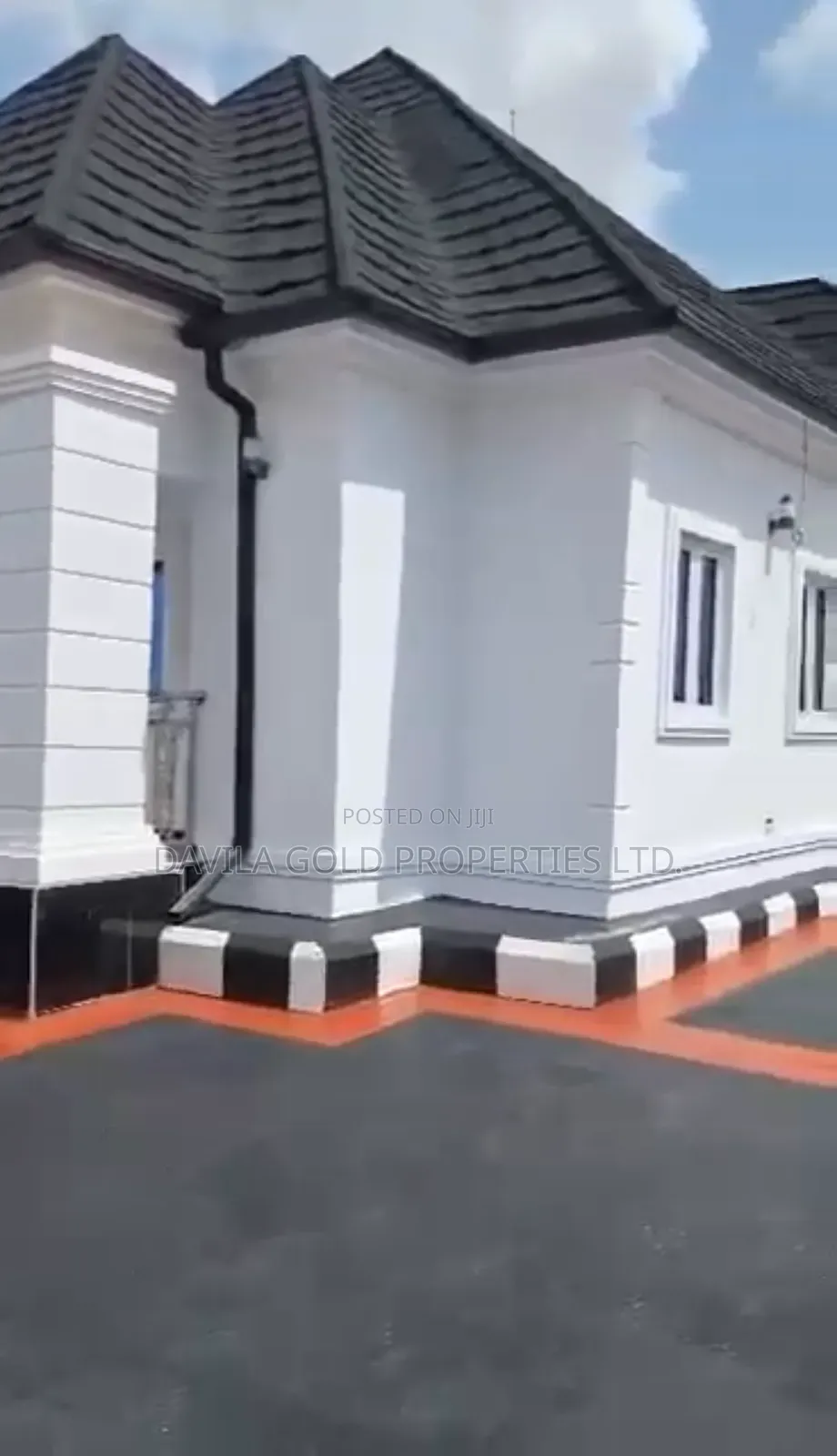 6bdrm Block of Flats in Benin City for sale in Benin City