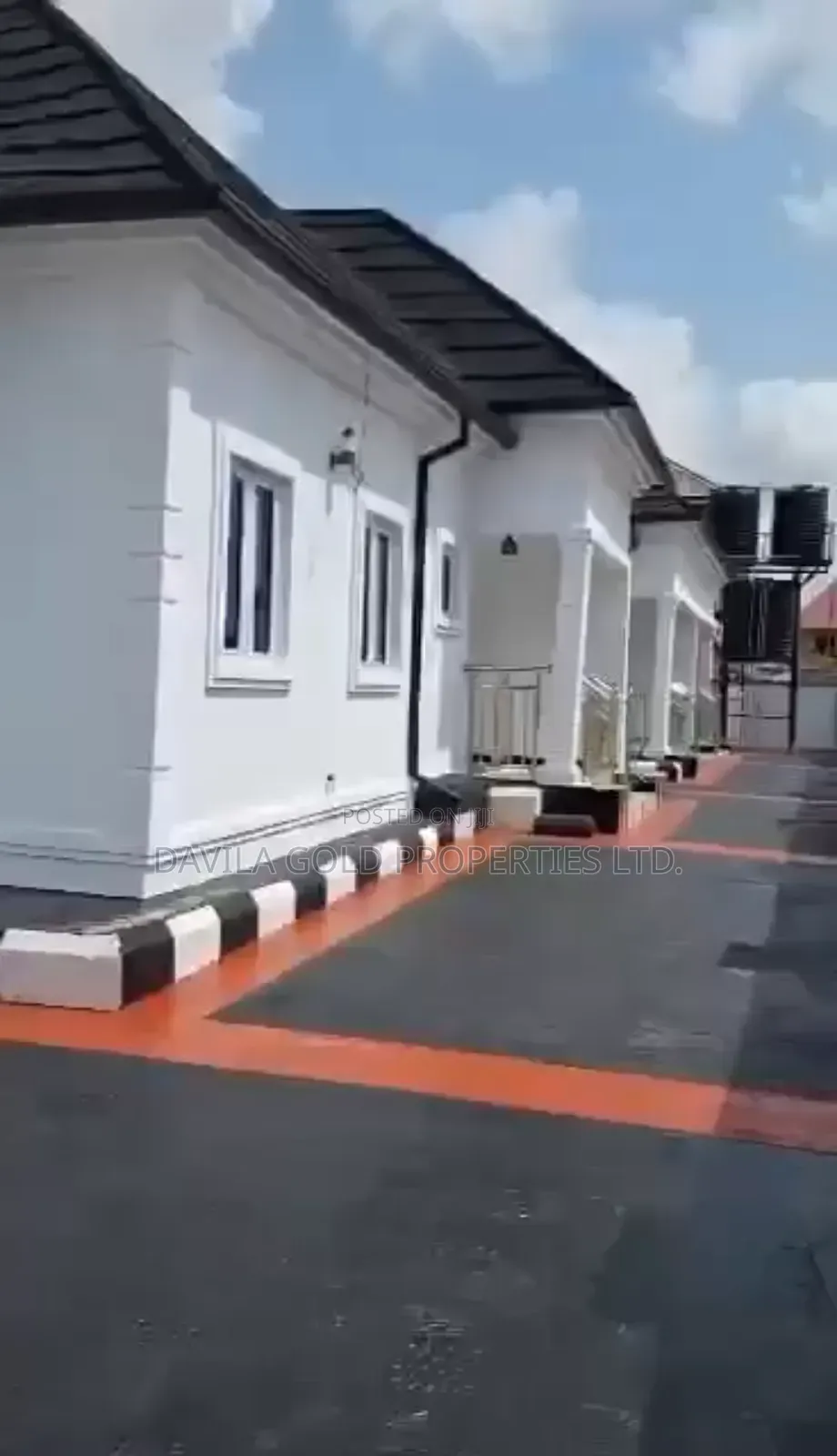 6bdrm Block of Flats in Benin City for sale in Benin City