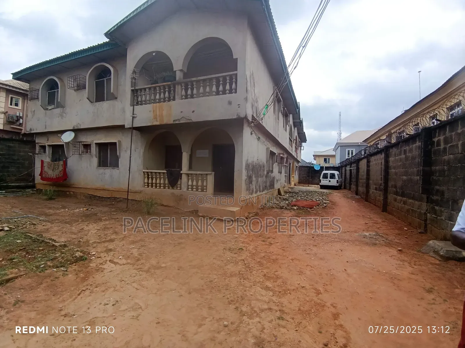 15bdrm Block of Flats in Alimosho for sale in Alimosho