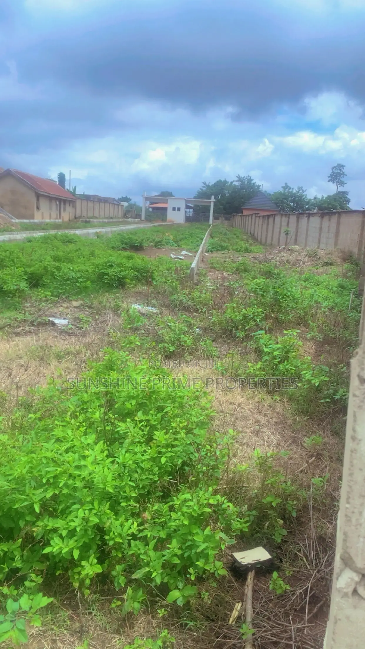 20 Plots of Plain Lands Located at Osi Junction, Akure in Akure