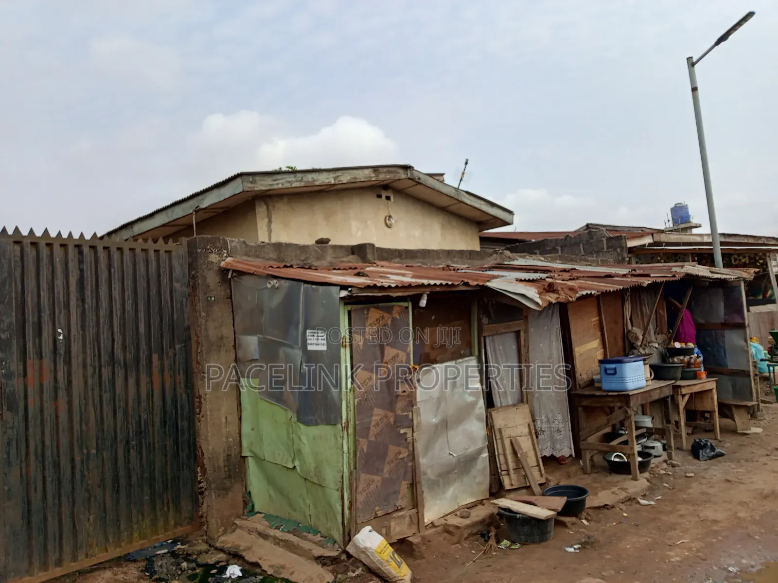 20bdrm Block of Flats in Iyana Ipaja Lagos for sale in Iyana Ipaja