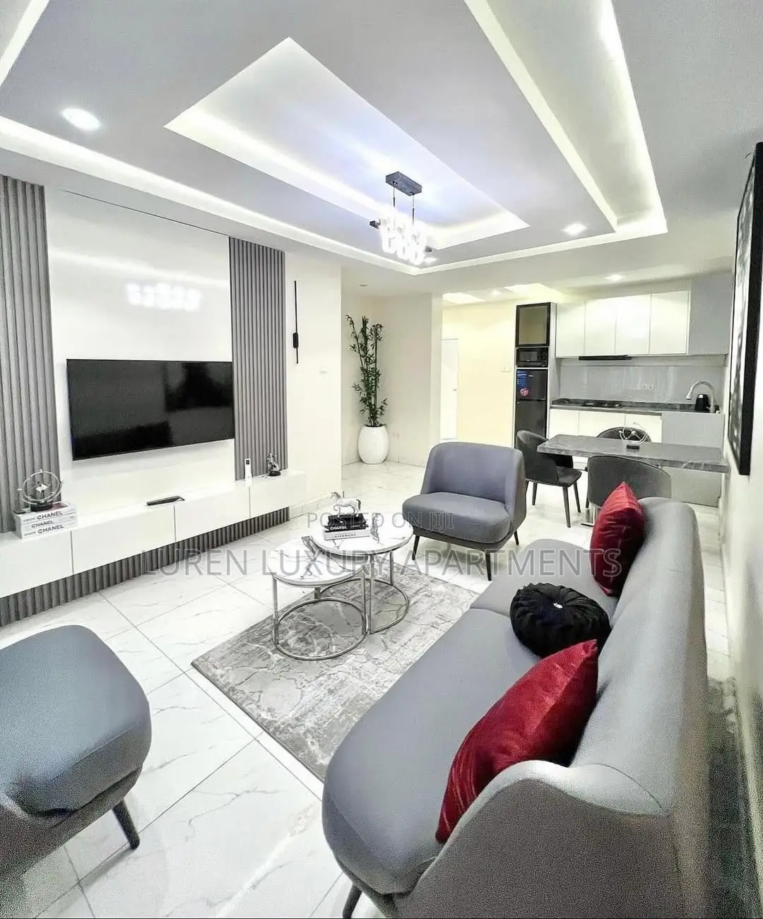 2 Bedroom Luxury Apartment With Swimming Pool in Life Camp