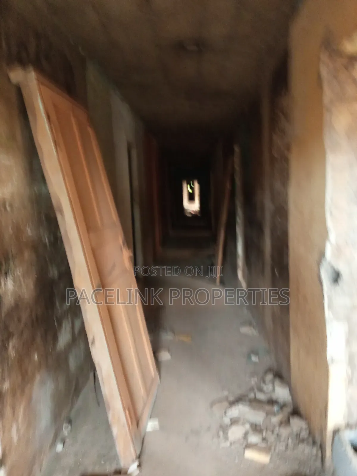 12bdrm Block of Flats in Iyana Ipaja for sale in Iyana Ipaja