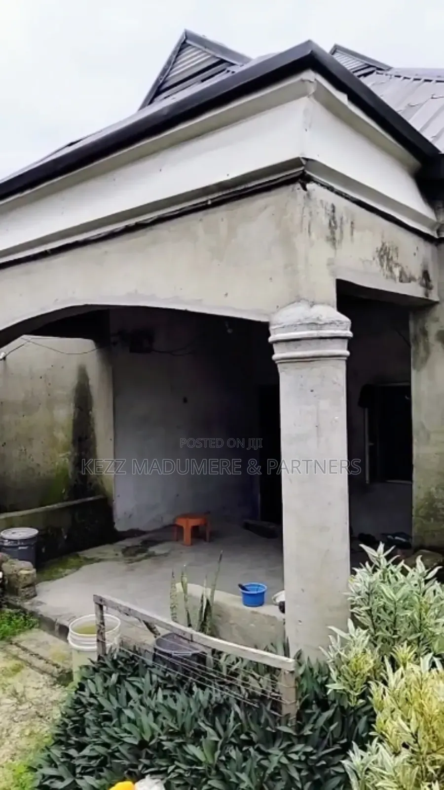 2bdrm Bungalow in By Road 12 , for sale in Port-Harcourt
