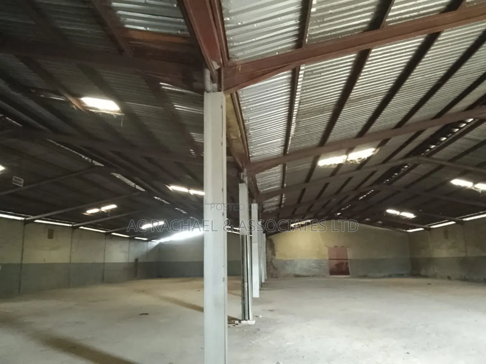 1800sqm Warehouse on 1 Acre of Land Along Oshodi Apapa in Apapa Road