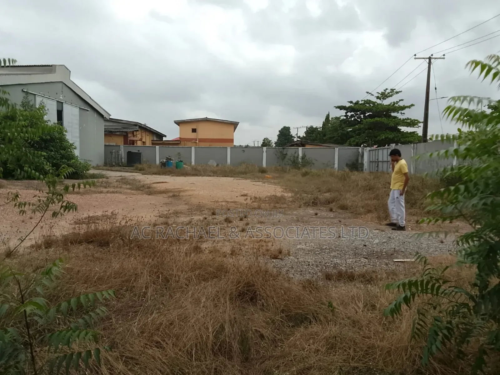 1800sqm Warehouse on 1 Acre of Land Along Oshodi Apapa in Apapa Road