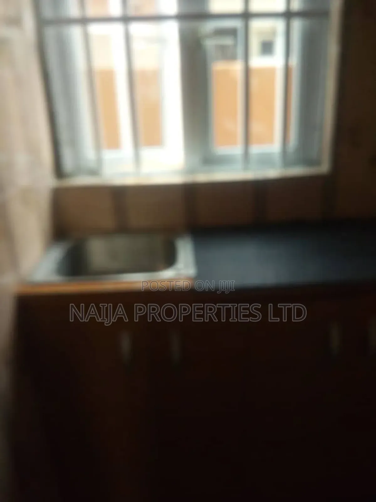 1bdrm Block of Flats in Oribanwa, Lakowe for sale in Lakowe