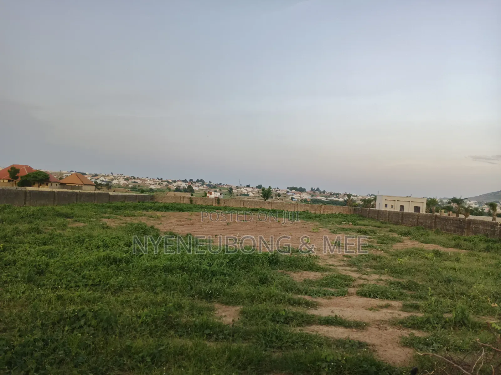 100/50 Estate Land for Sale in Karu