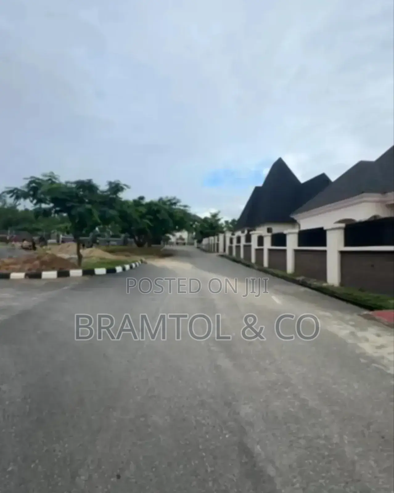 3bdrm Bungalow in Apo District for sale in Apo District