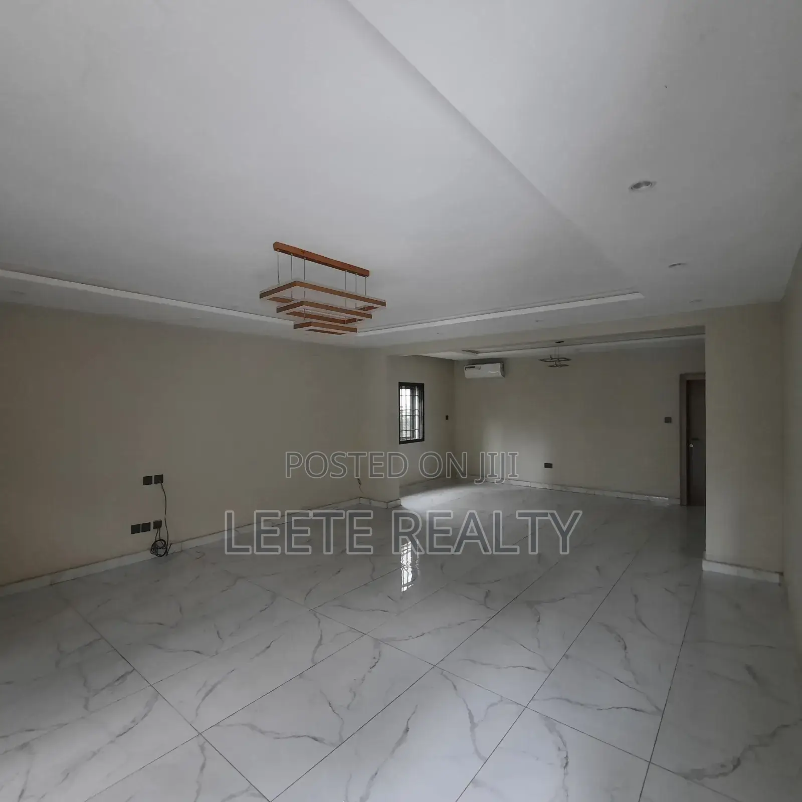 5bdrm Duplex in Wuye for sale in Wuye