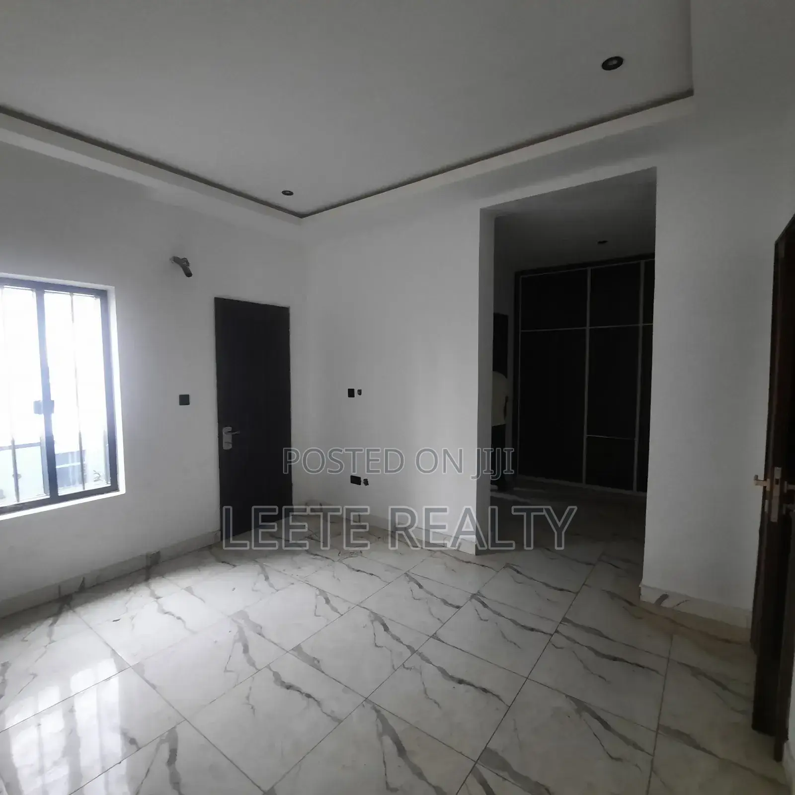 5bdrm Duplex in Wuye for sale in Wuye