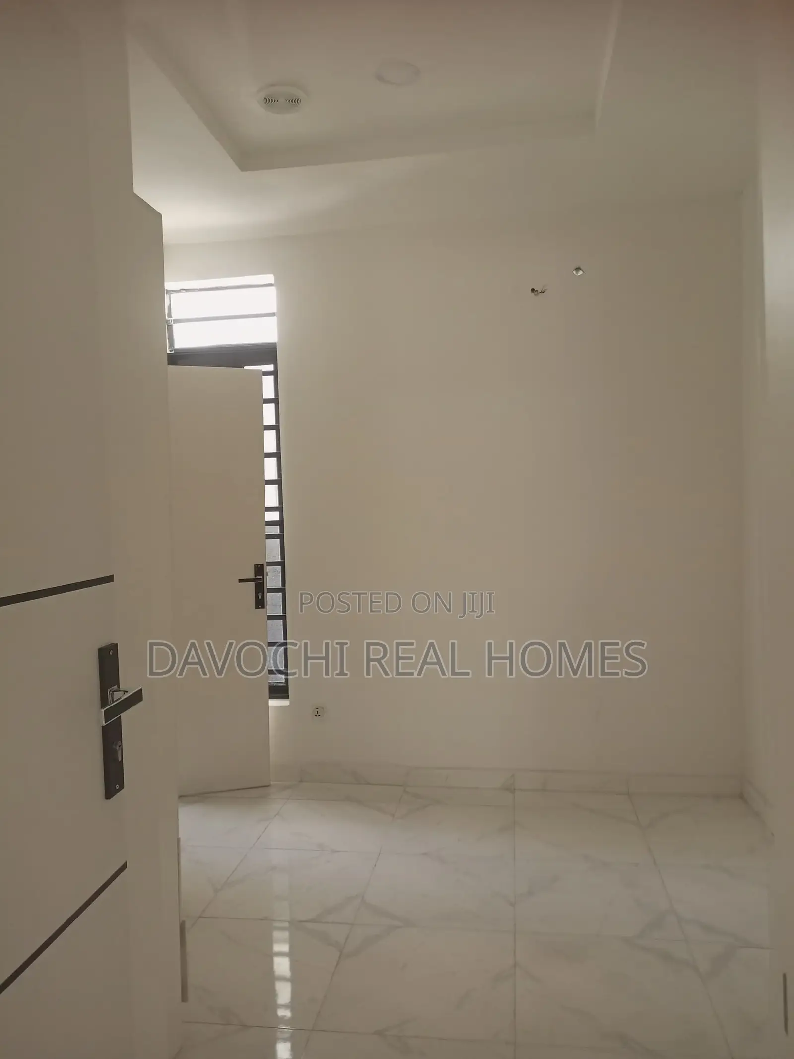 4bdrm Duplex in Ikota for rent in Ikota