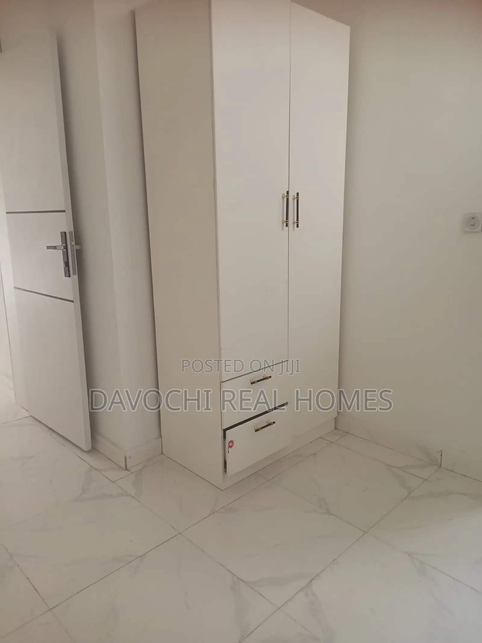 4bdrm Duplex in Ikota for rent in Ikota