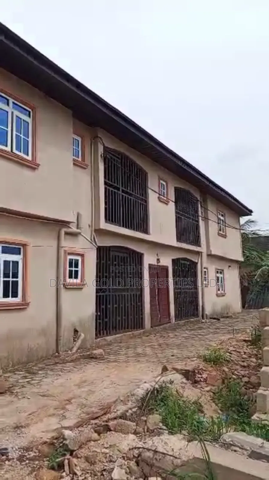 12bdrm Block of Flats in Benin City for sale in Benin City