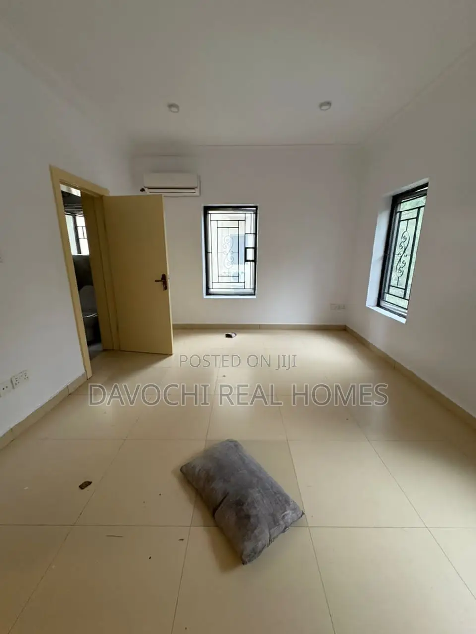 3bdrm Apartment in Megamound, Ikota for rent in Ikota