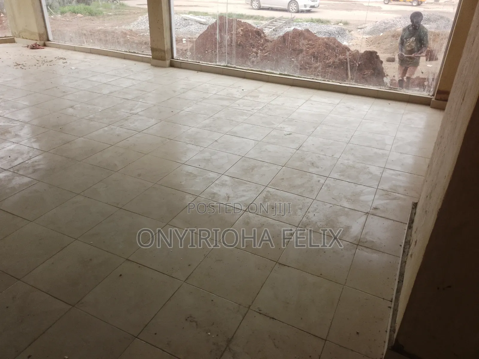 Shop to Let in Gwarinpa