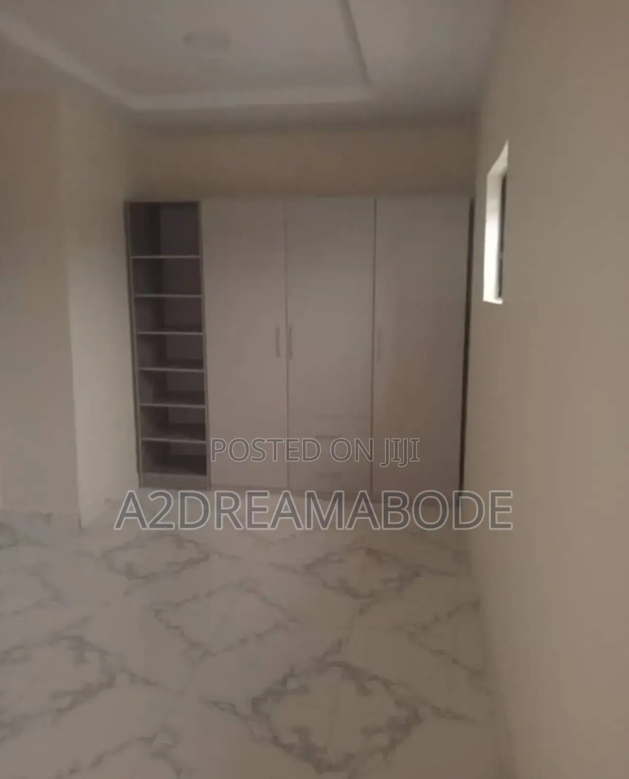 4bdrm Duplex in Waterfront Estate, Magodo for sale in Magodo