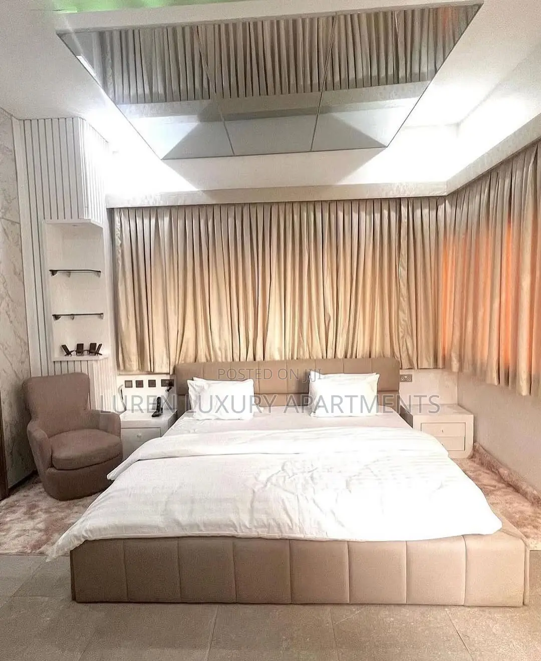 1 Bedroom Penthouse With Swimming Pool, Gym, Private Cinema in Wuse
