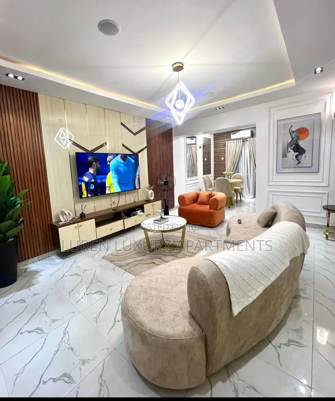 2 Bedroom Smart Apartment With Ps5 in Jahi