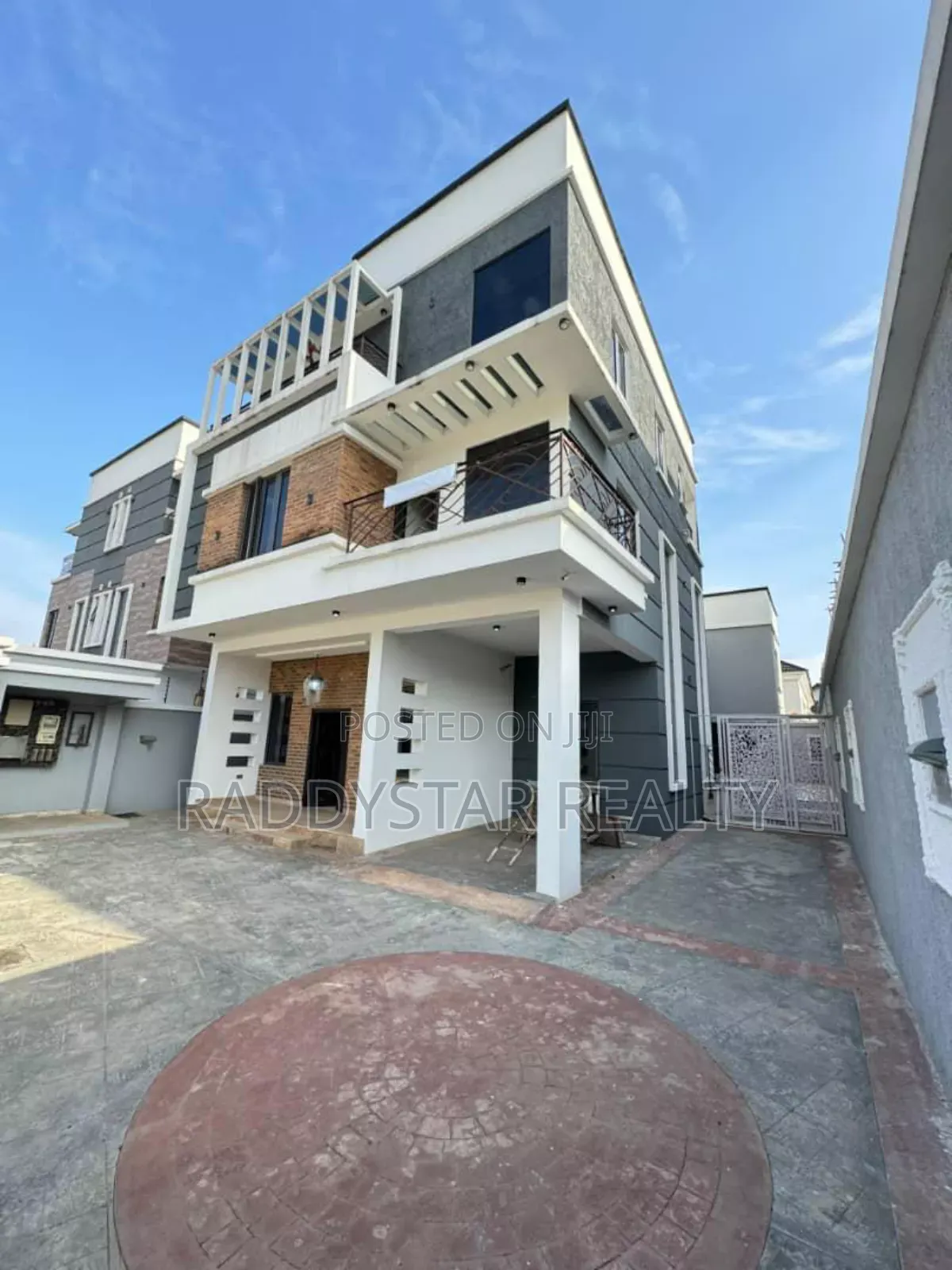 Furnished 5bdrm Duplex in Omole Phase 1 for sale in Omole Phase 1