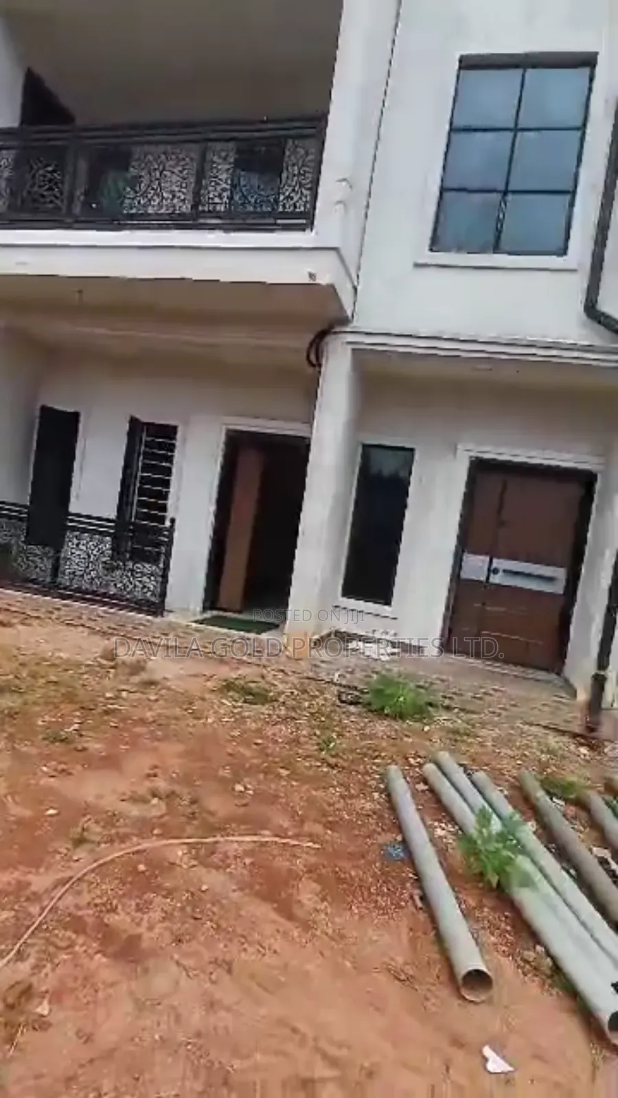 12bdrm Block of Flats in Benin City for sale in Benin City