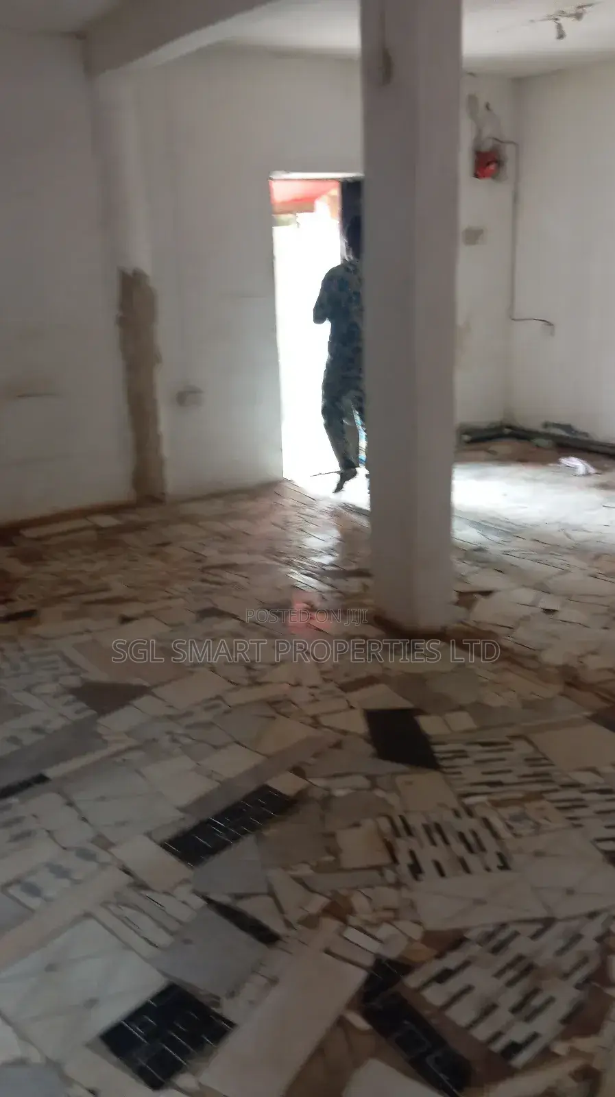 Double Shop for Restaurant to Let at Tempsite in Awka