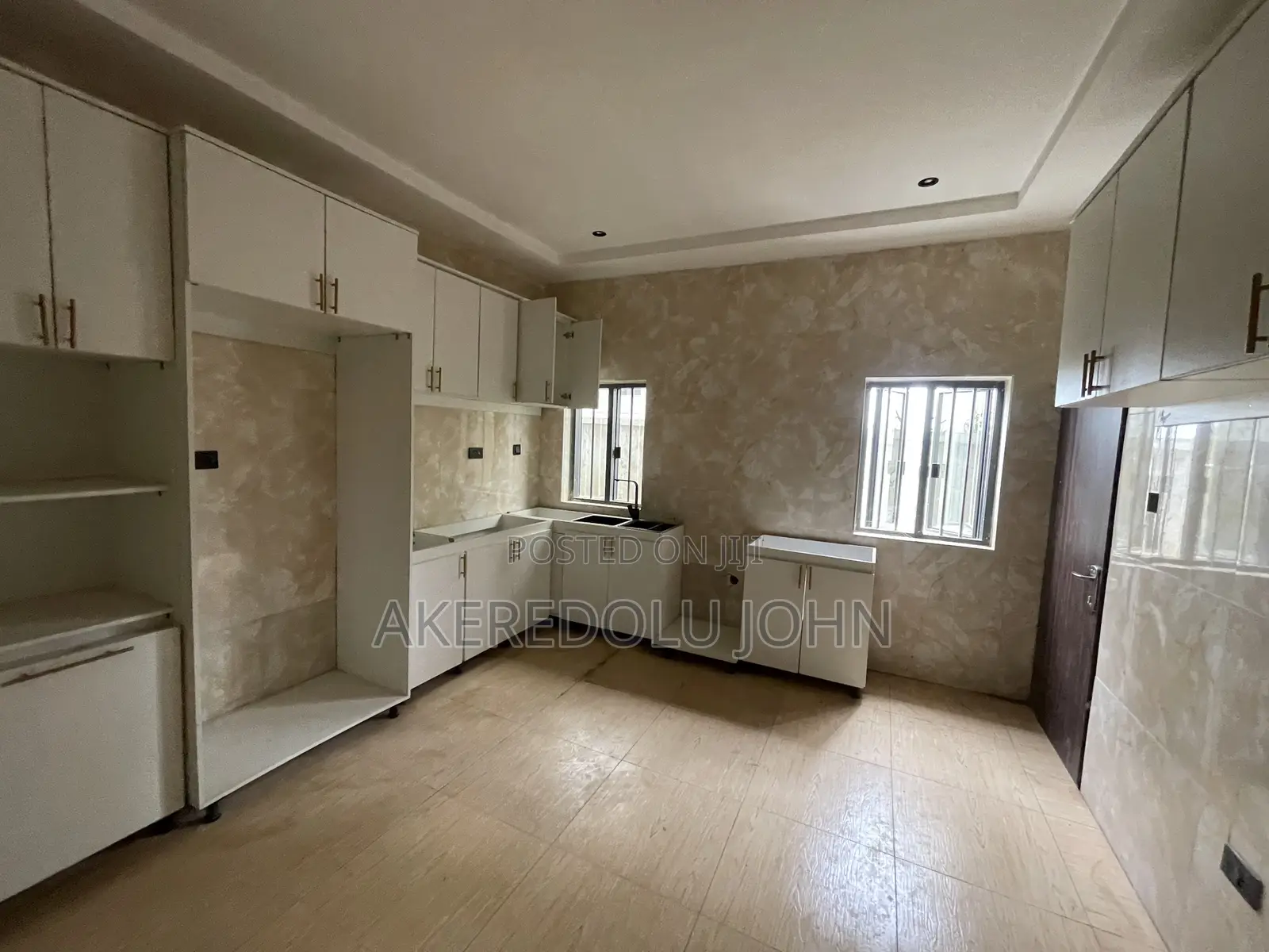 5bdrm Duplex in Wuye for sale in Wuye
