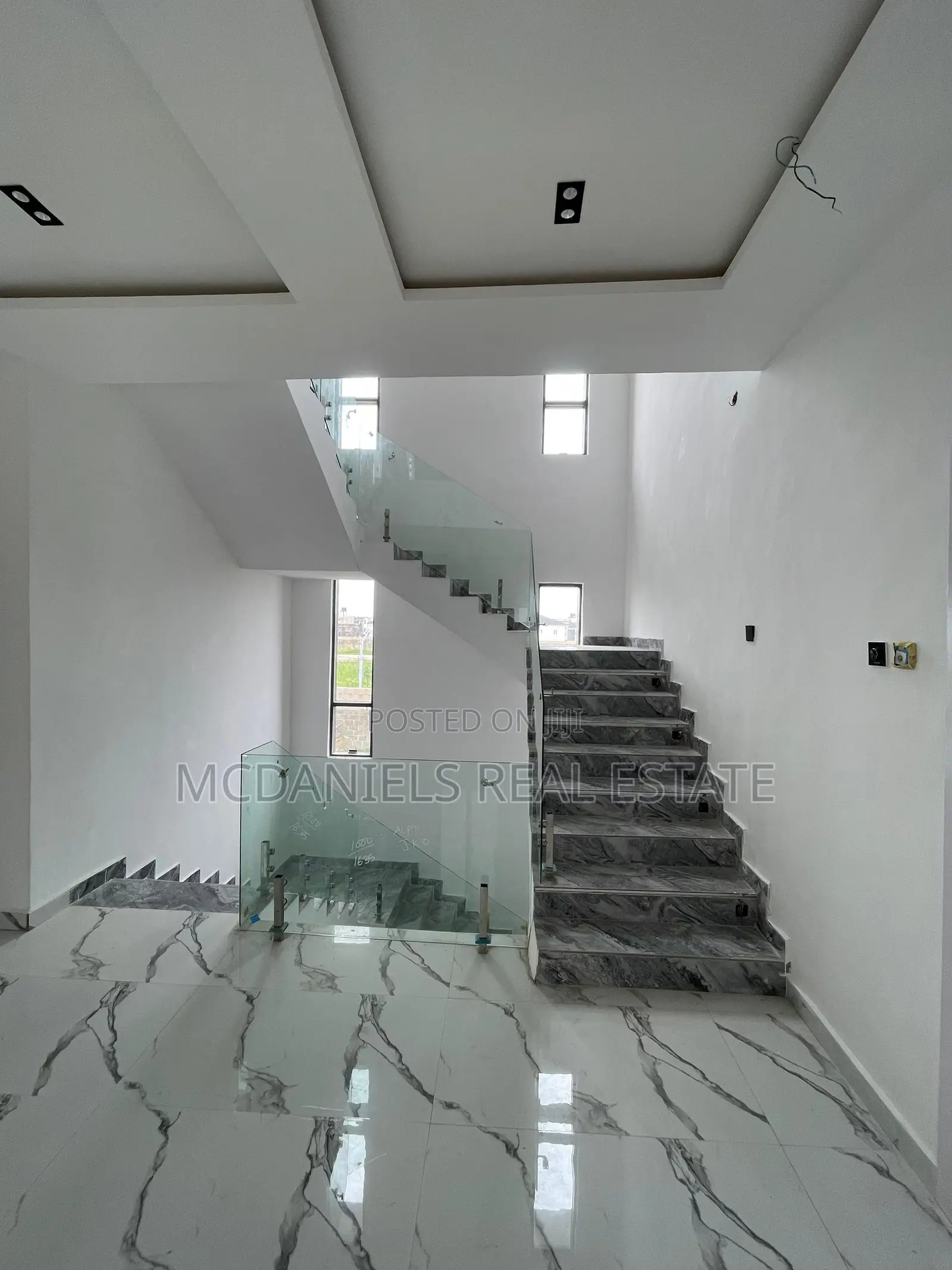 Furnished 5bdrm Duplex in Osapa london for sale in Osapa london