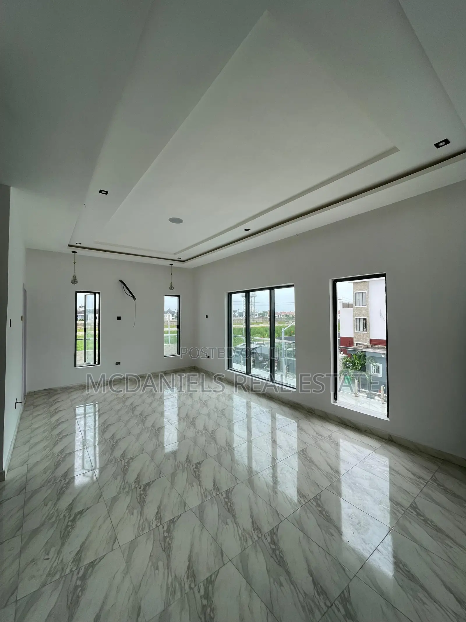 Furnished 5bdrm Duplex in Osapa london for sale in Osapa london
