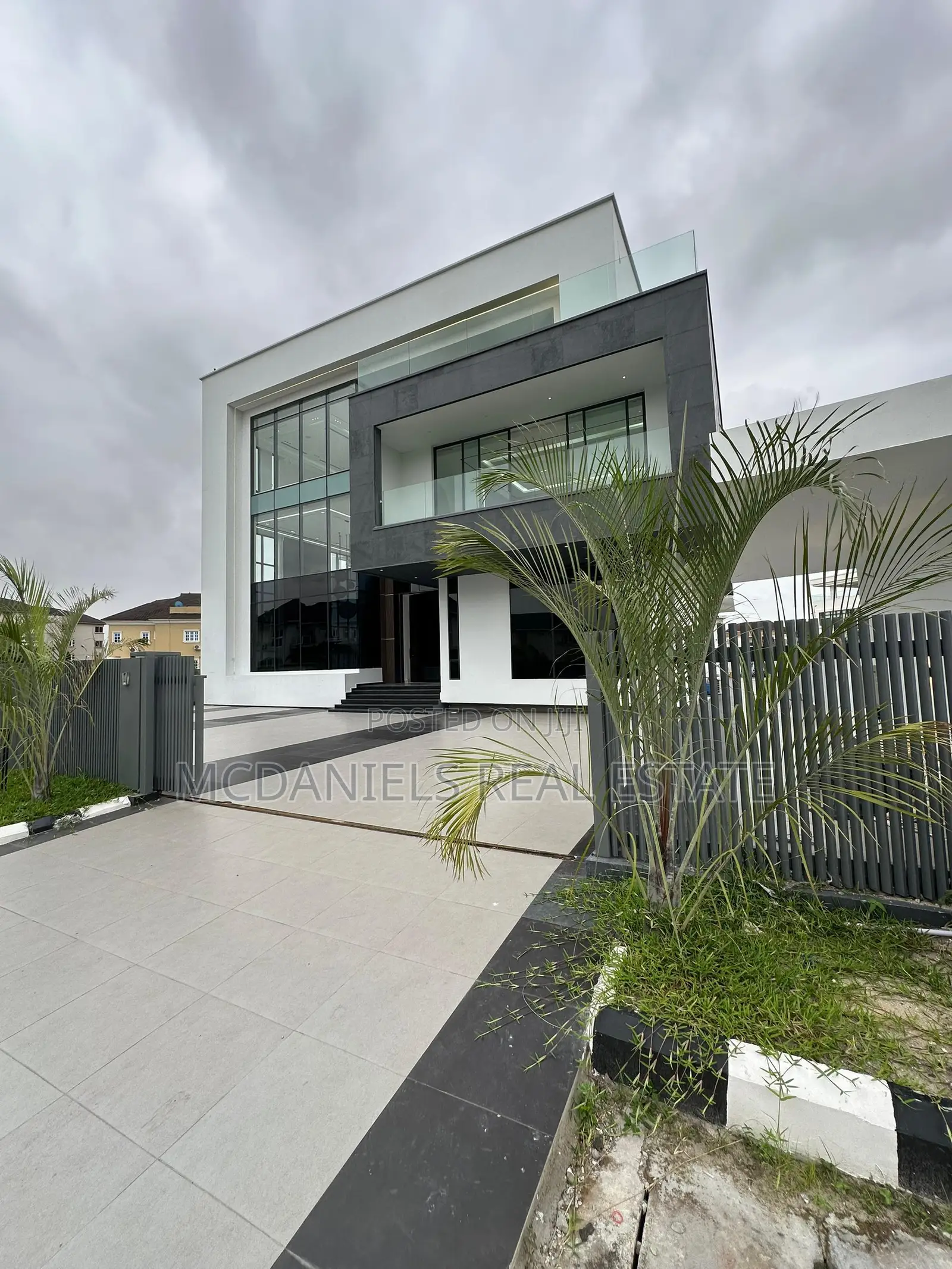 Furnished 5bdrm Duplex in Osapa london for sale in Osapa london