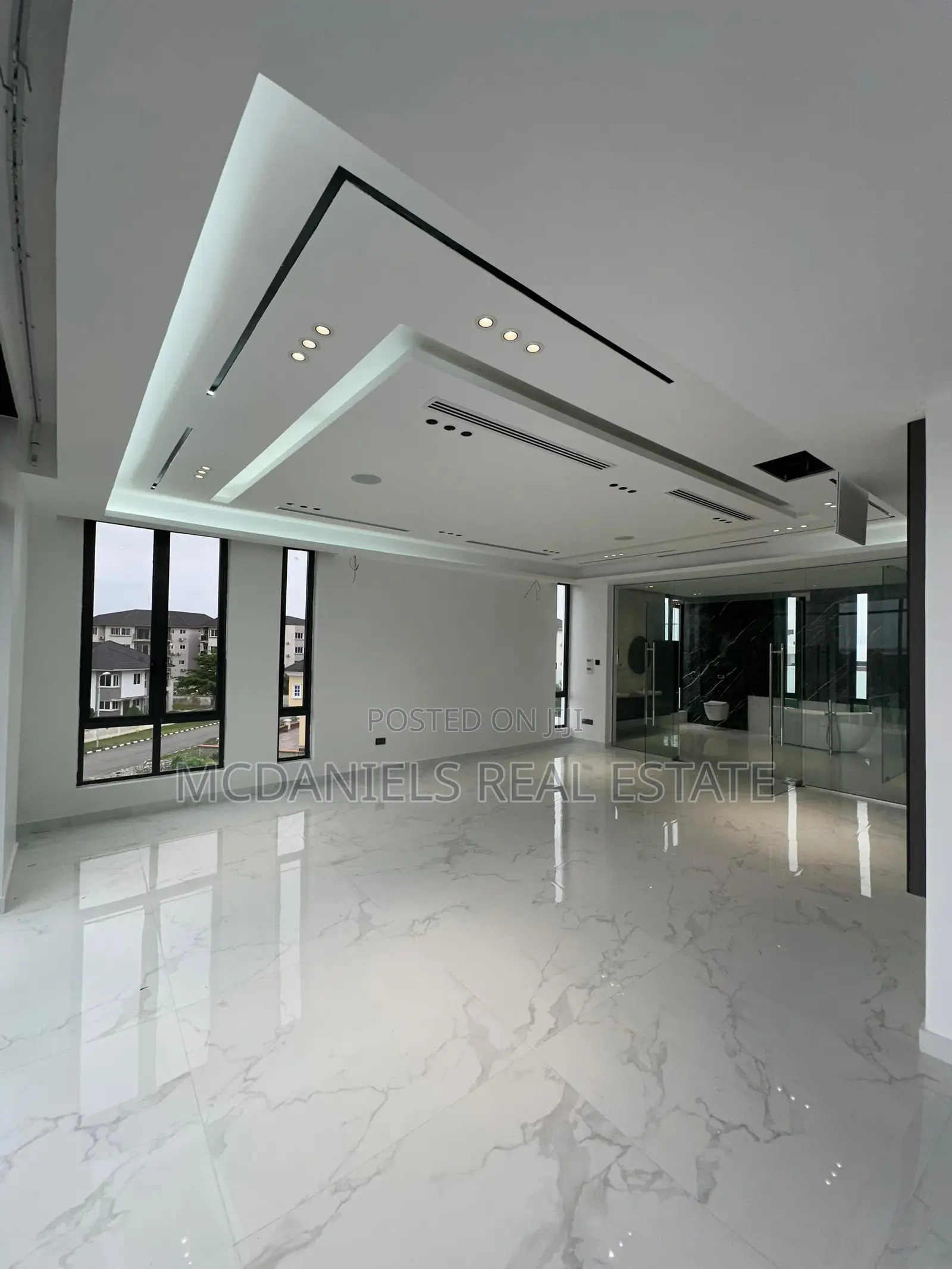 Furnished 5bdrm Duplex in Osapa london for sale in Osapa london