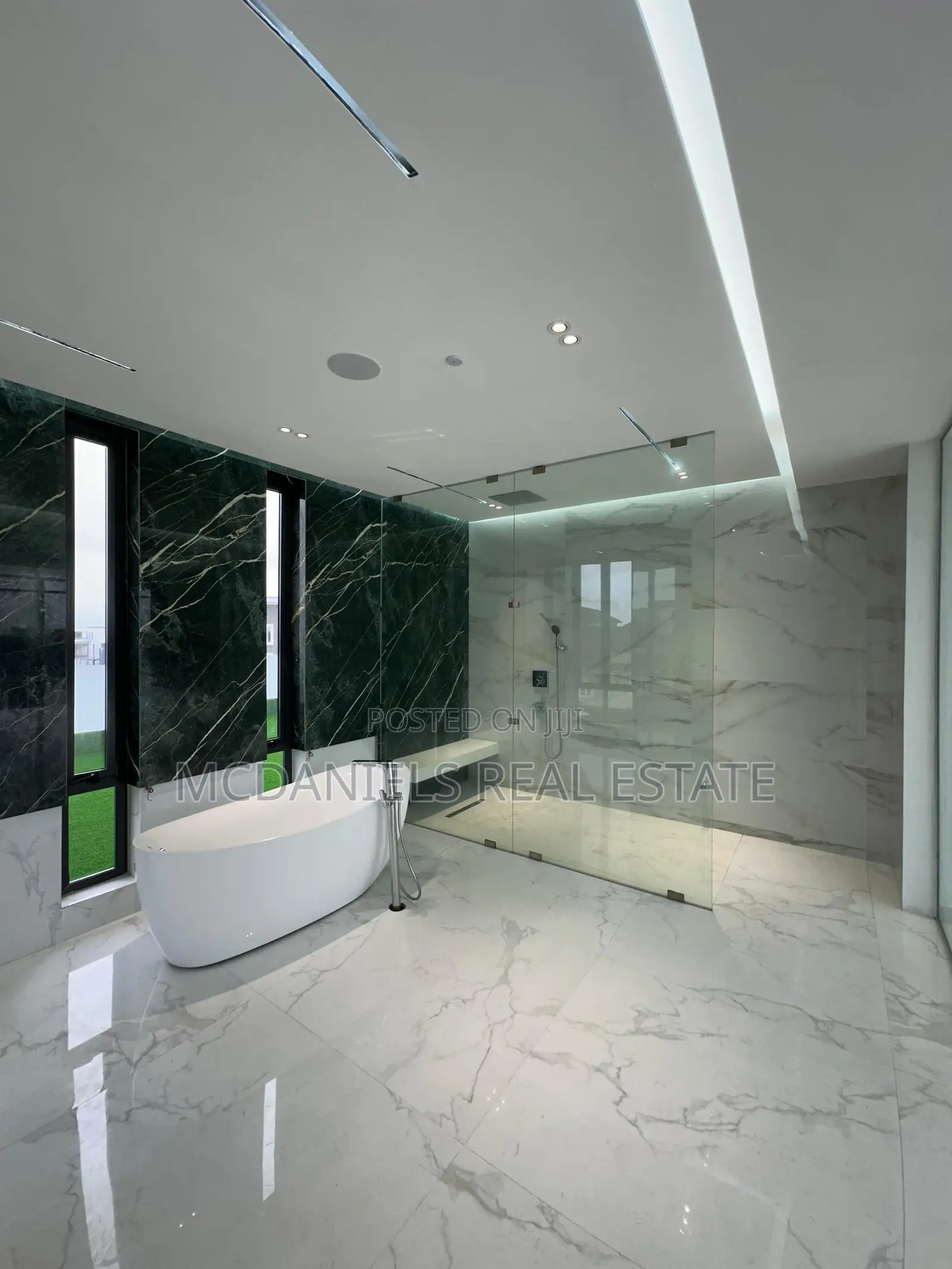 Furnished 5bdrm Duplex in Osapa london for sale in Osapa london