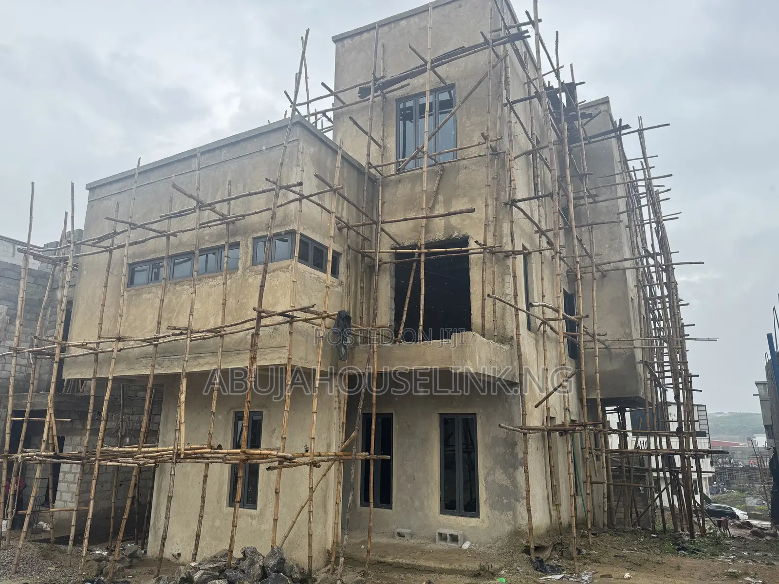 5bdrm Duplex in Guzape Main Abuja for sale in Guzape District